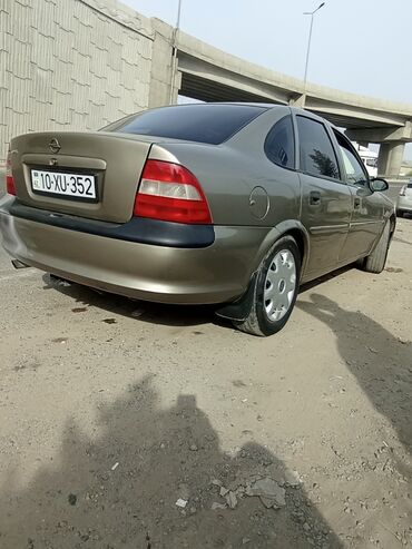 фольксваген поло 1 6: Opel Vectra: 1.6 l | 1996 il 3000000 km Sedan