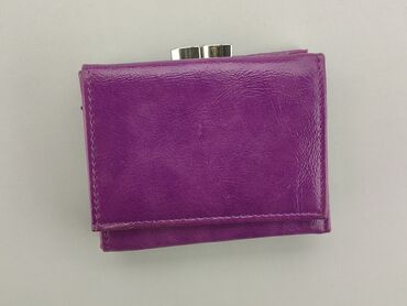 Wallets: Wallet, Female, condition - Good