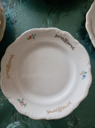 Kuhinjski setovi: Servis Walbrzych Poljska 60te. za 4 osobe. maksimalno ocuvan. nigde — 9