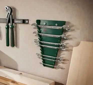 Ostali pribor i dodaci za alate: *** AKCIJA *** #2424 Zidni držač ključeva; Kapacitet: 12 različitih — 2