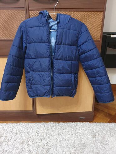 оберлок бу: Куртка 2х сторонняя
7-8лет