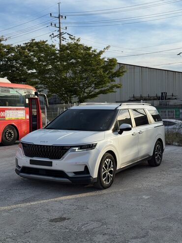 срочно продаю машину бишкек: Kia Carnival: 2021 г., Автомат, Минивэн