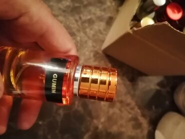 Ətriyyat: Məhsul: Kiçik ölçülü sprey ətirlər (şüşə fişkali flakonlar) Təsvir: - — 8