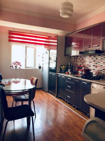 Köhnə tikili: Bakı, 3 otaqlı, Köhnə tikili, m. Gənclik, 110 kv. m -da lalafo.az — 11 Köhnə tikili: Bakı, 3 otaqlı, Köhnə tikili, m. Gənclik, 110 kv. m — 11