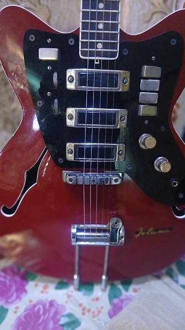 gitara: Azərbaycan xalq musiqi alətləri və elektrik gitara dəsti Tərkib: - — 9