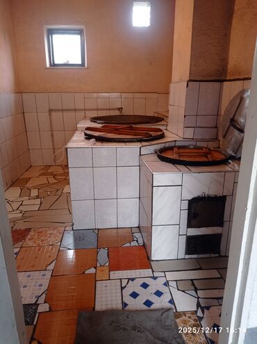 Посуточная аренда домов: Сдаётся дом по суточно в центре города Каракол,просторный 5комн дом — 11