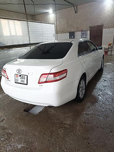 roewe ei5 2021: Toyota Camry: 2011 г., 2.5 л, Автомат, Бензин, Седан — 4