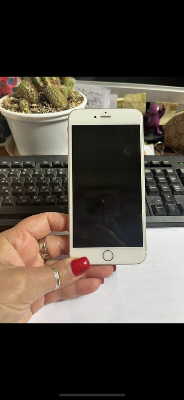 telefonların satisi: IPhone 6 Plus, < 16 GB, Qızılı, Qırıq