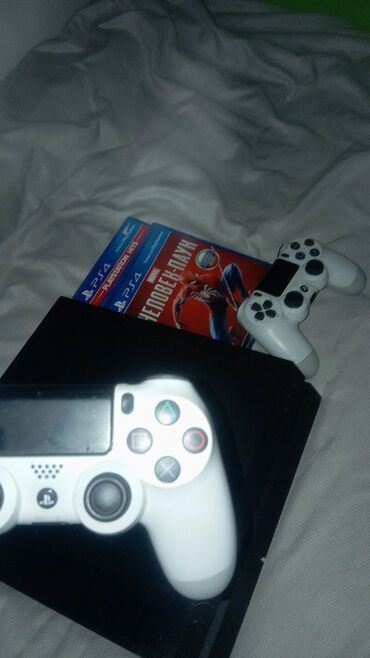 геймерские наушники: СРОЧНО СРОЧНО СРОЧНО Игровая консоль Sony PlayStation 4 В комплект