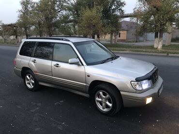 Subaru: Subaru Forester: 2000 г., 2 л, Автомат, Бензин