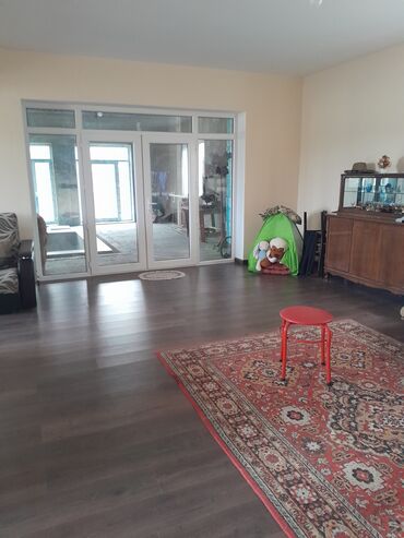 Həyət evləri və villaların satışı: 3 otaqlı, 200 kv. m, Kredit var, Orta təmir — 5