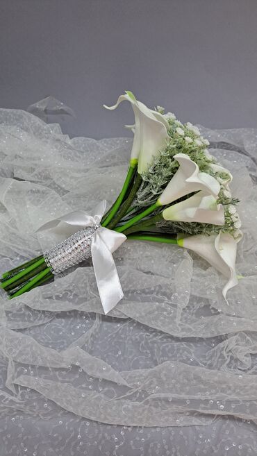 свадебный декор: Букет из калл, цветы неживые.!!!.В букете присутствуют селиконовые