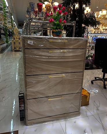 ayaqqabı dolabı ucuz: Ayaqqabı Dolabı Satılır. 3 bölməli və 1 siyirmədən ibarətdir 18 — 5