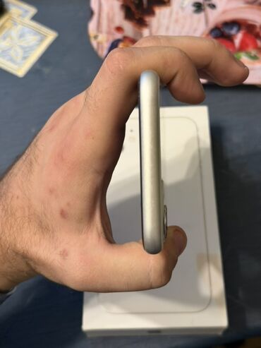 Apple iPhone: IPhone 11, 128 GB, Ağ, Face ID — 6