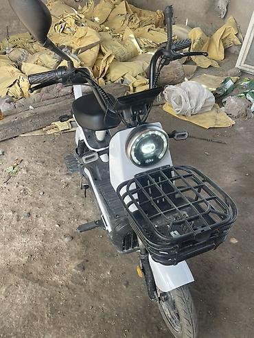 Другой электротранспорт: Электроскутер iBike (белый) - Компактный городской электроскутер с — 3