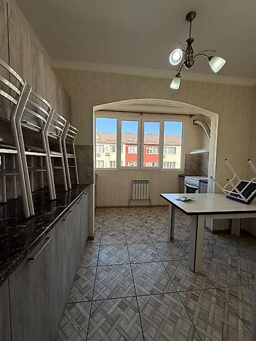 для квартирантов: 3 комнаты, 83 м², Сары-Челек ж/м 106 серия улучшенная, 8 этаж — 7