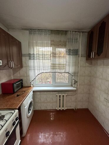 молодая гвардия ленинградский: 2 комнаты, 45 м², 104 серия, 3 этаж, Старый ремонт