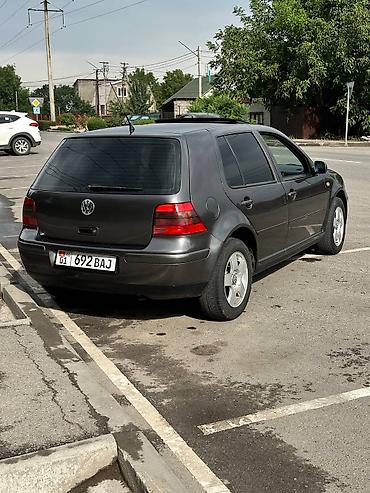 жак бу: Volkswagen Golf: 1999 г., 1.6 л, Кол менен иштөөчү, Бензин, Хетчбек — 3