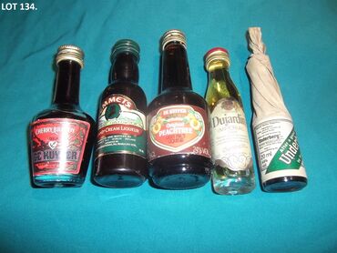 Ostali predmeti za umetnost i kolekcionarstvo: Reklamne flašice mini bottles unučići čokanji fraklići 5. Kao sa slika — 14