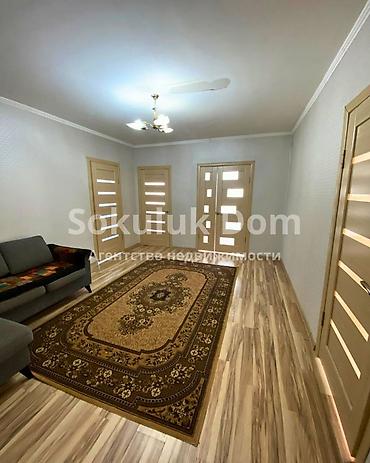 Продажа коттеджей и домов: 🏠Продается дом в с. Сокулук с участком 40 соток и кошарой. От трасы 2 — 12