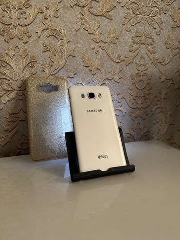 мобильные телефоны samsung: Samsung Galaxy J7 2016, Колдонулган, 16 GB, түсү - Ак, 2 SIM