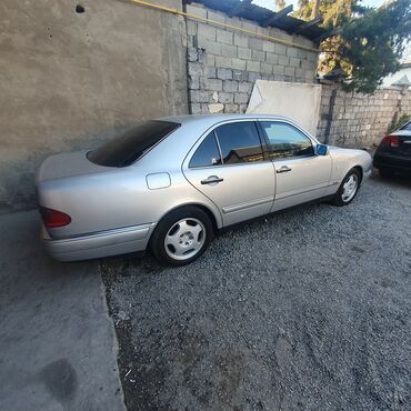 машины битые: Mercedes-Benz 320: 1998 г., 3.2 л, Автомат, Бензин, Седан