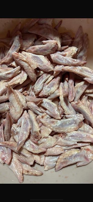 набор для шашлыка подарочный: Куриные крылышки, для собак и кошек 50 сом за кг — 1