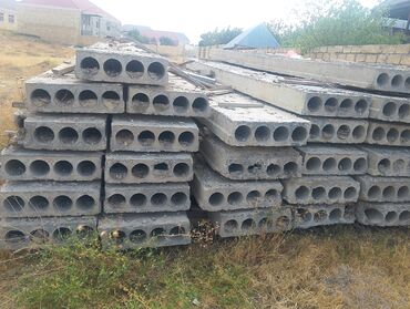lusturler qiymeti: Beton pilteler 31 ədəd uzunluğu 6.15 eni 80sm 1 ədədin qiyməti 110