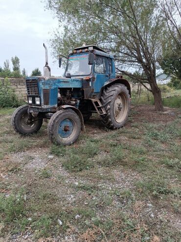 Traktorlar: İdeal vəziyyətdə mator karopqa Alətlərlə bir yerdə satılır hər biri — 2