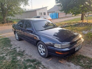 таюота авенсис: Toyota Camry (XV10), темно-синний седан. Основные характеристики и