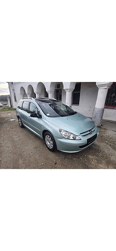passat b5 5 far: Delovi za Peugeot 307 sw u zelenoj boji — 2