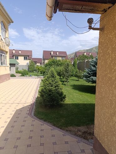 Продажа домов: Дом, 280 м², 4 комнаты, Риэлтор, Косметический ремонт — 4