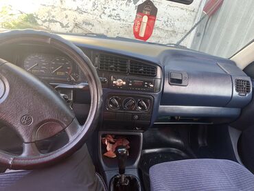 авторынок германии бу: Volkswagen Golf: 1992 г., 1.8 л, Механика, Бензин, Хэтчбэк