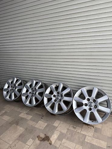 Диски: Литые Диски R 16 Toyota, Комплект, отверстий - 5, Б/у — 3