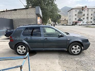 385 55: Volkswagen Golf: 2002 г., 1.6 л, Механика, Бензин, Хэтчбэк — 2