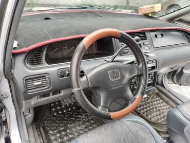 Honda: Honda Shuttle: 1999 г., 2.3 л, Автомат, Универсал — 9