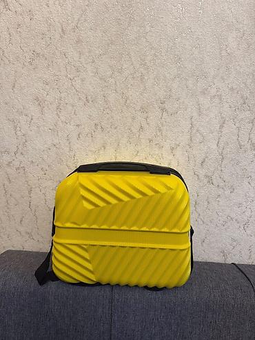 laptop canta: Sərt korpuslu əl çantası/laptop çantası – sarı rəng - Material: sərt — 1