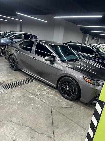 Toyota: Toyota Camry: 2020 г., 2.5 л, Автомат, Гибрид, Седан — 3
