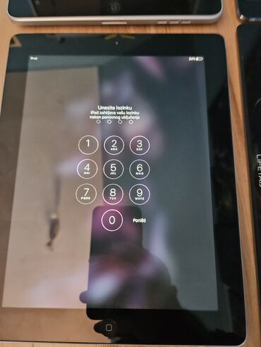 Tableti: 3 ipad tableta i jedan kinez prodaju se kao neispravni jedan tablet — 8