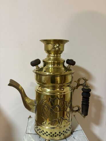 купить бу самовар на дровах: Qədim samovar, 1950 il, Latun, Vəziyyəti: Əla