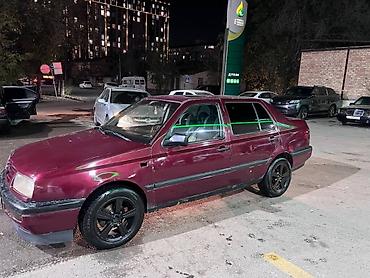 машына вента: Volkswagen Vento: 1992 г., 1.8 л, Механика, Бензин, Седан — 3