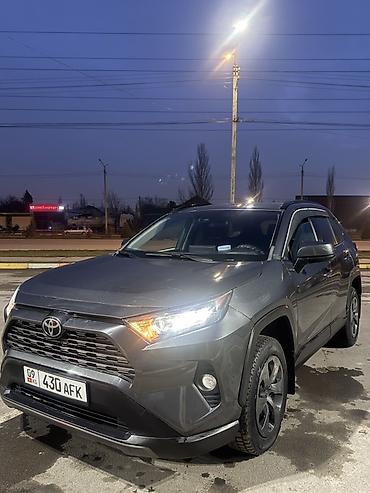 Toyota: Toyota RAV4: 2019 г., Автомат, Бензин, Кроссовер — 1