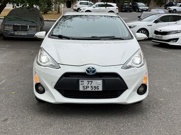 Toyota: Toyota Prius: 1.5 l | 2016 il Hetçbek — 2