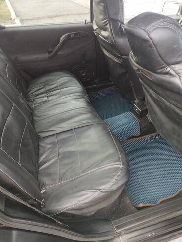 Volkswagen: Volkswagen Passat: 1994 г., 1.8 л, Механика, Бензин, Универсал — 9