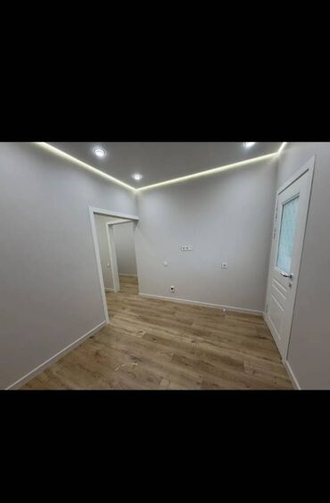 помешение под кафе: 3 комнаты, 61 м², 106 серия улучшенная, 2 этаж, Евроремонт