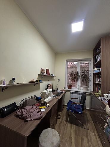 Продажа коттеджей и домов: 🏡 Продаётся уютный дом в Ак-Ордо 2 (угловой участок) Продаётся жилой — 10