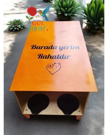 Yuvalar: Taxta pişik evi – “Burada yerim rahatdır” yazılı - Material — 21