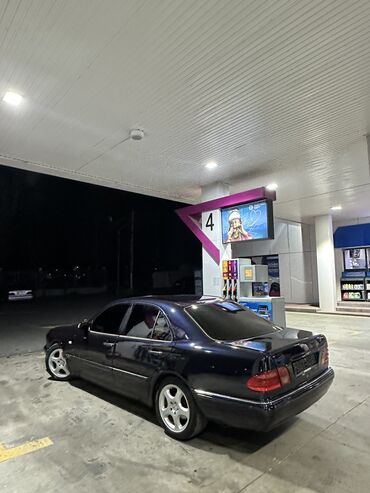 Mercedes-Benz: Mercedes-Benz E-Class: 1998 г., 3.2 л, Автомат, Бензин, Седан — 4