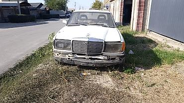 mers 817: Mercedes-Benz W123: 1983 г., 2.3 л, Механика, Бензин, Седан — 1