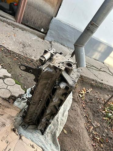 Детали двигателя и моторы в сборе: Головка блока цилиндров (ГБЦ) в сборе для рядного 4‑цилиндрового — 4